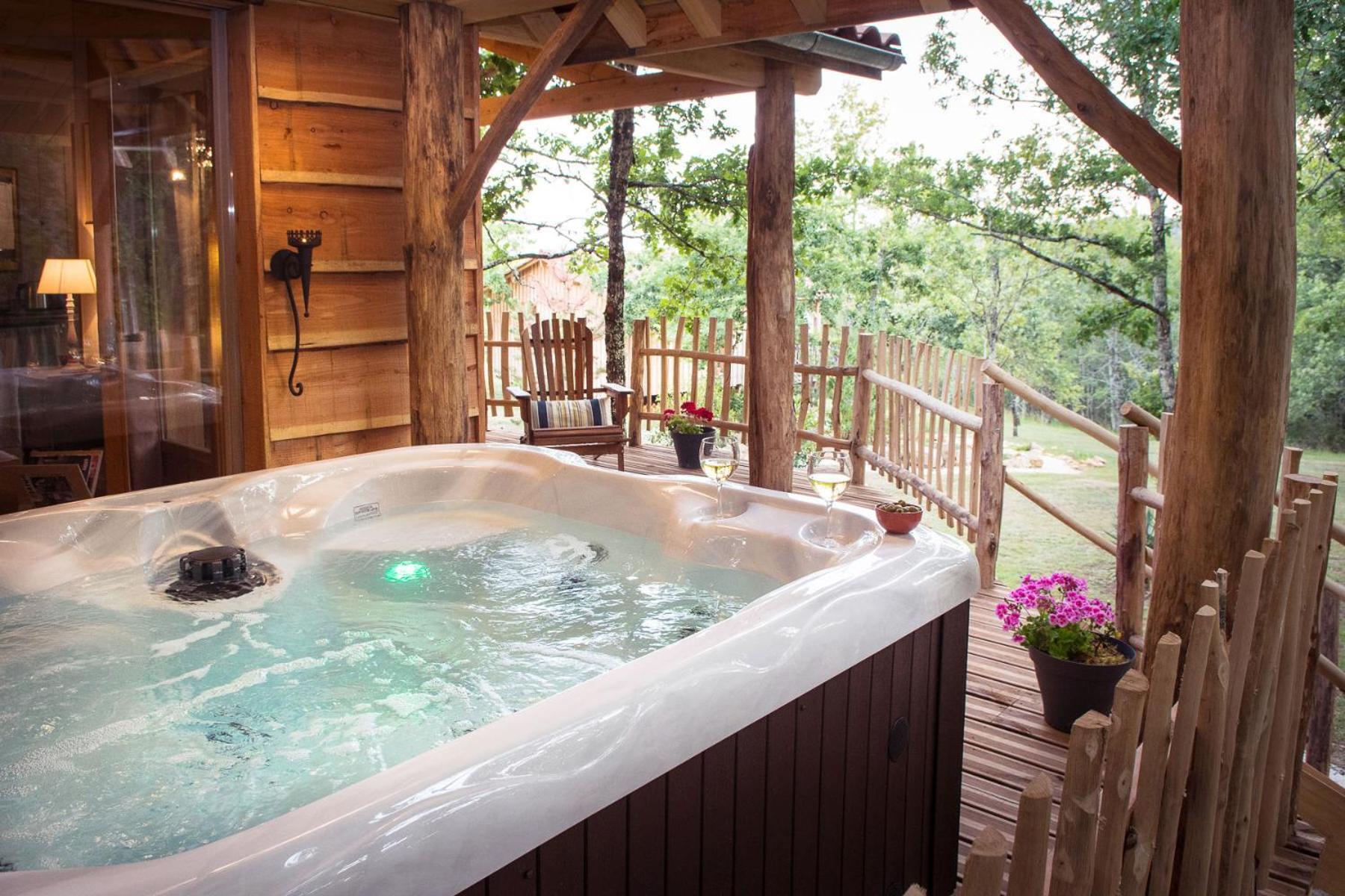 Le Lion D'Or En Perigord Bed & Breakfast Mauzac-et-Grand-Castang Екстериор снимка