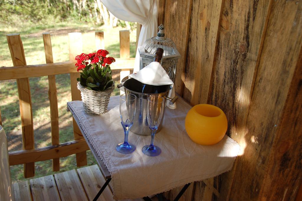 Le Lion D'Or En Perigord Bed & Breakfast Mauzac-et-Grand-Castang Екстериор снимка