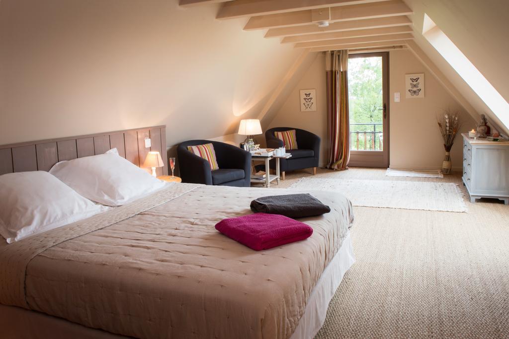 Le Lion D'Or En Perigord Bed & Breakfast Mauzac-et-Grand-Castang Екстериор снимка